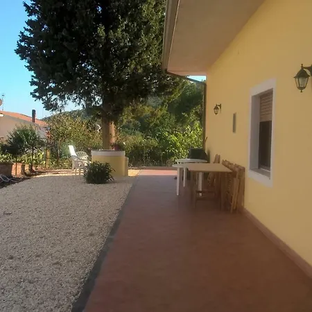 La Casa Dei Colori Villa Zafferana Etnea Exterior photo